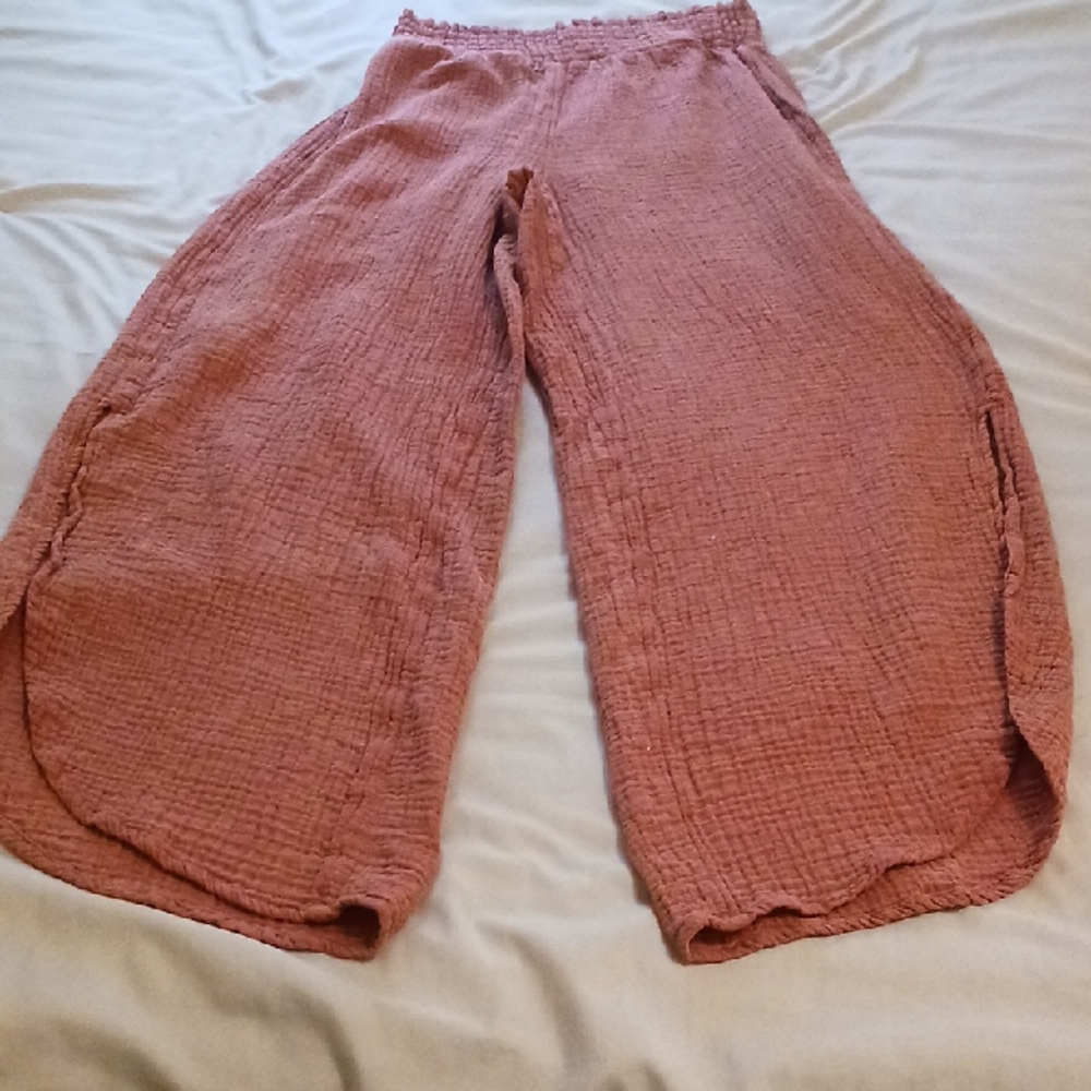 Arizona Jean Company Pink Cropped Pants